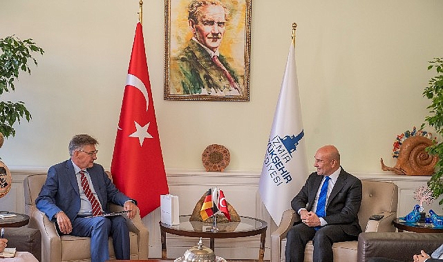 Almanya İzmir Başkonsolosu Schröer Soyer’i ziyaret etti