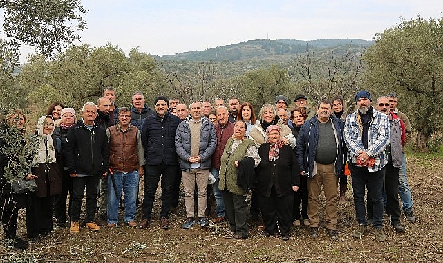 Yaşam köyü toprak okulu’ndaki zeytin budama eğitimine çiftçilerden büyük ilgi