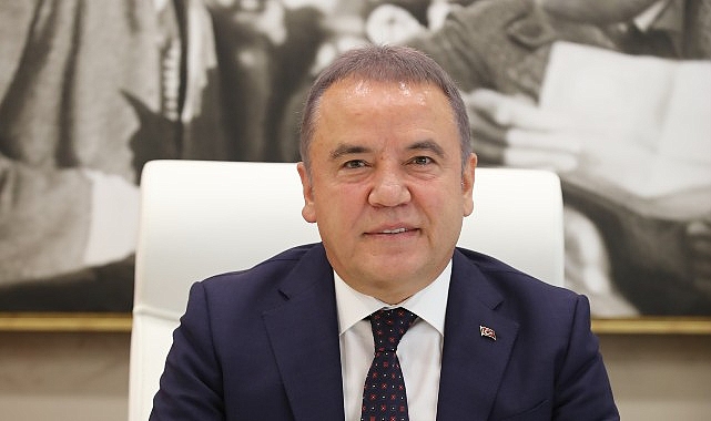 Başkan Muhitin Böcek 8 Mart Dünya Kadınlar Günü Mesajı