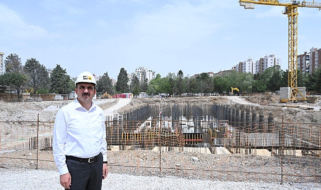 Başkan Altay: “Mevcut Ağaçlara Göre Şekillendirerek Türkiye’nin En İkonik Kütüphanesini Gençler İçin Yapıyoruz”