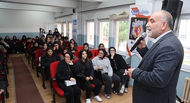 Başkan Sandıkçı: “Gençlerimizin her daim yanındayız”