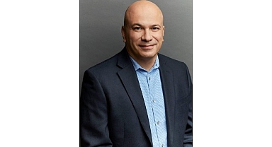 Lenovo’dan çığır açacak yenilik yapay zeka yol arkadaşı; QIRA