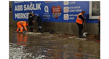 Antalya Büyükşehir Belediyesi 714 personel, 374 araç ile sahadaydı