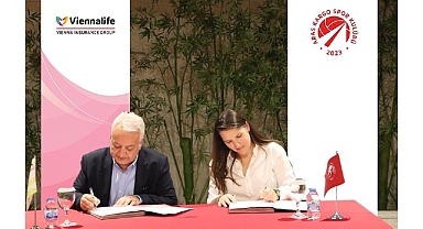 Aras Kargo Kadın Voleybol Takımı’nın Resmi Sponsoru Viennalife Oldu