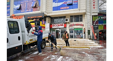 Beylikdüzü Belediyesi Kar Yağışına Karşı Sahada