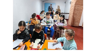 Kadın ve Çocuk Dayanışma Merkezi’nde İngilizce Derslerine Yoğun İlgi