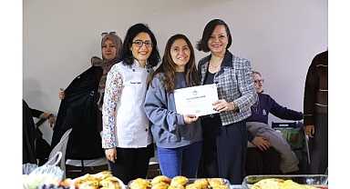 Karabağlar Mutfak Akademi’de Kadın Emeği Taçlandı