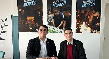 Kardeş gençlik meclisi protokolü imzalandı