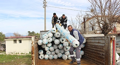 Büyükşehir’den hortum ve yağıştan zarar gören çiftçiye sera naylonu desteği