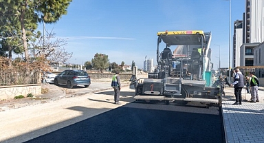 Yenişehir’de yollar yenileniyor, mahalleli gülüyor!