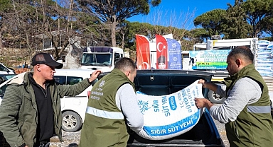 Aydın Büyükşehir Belediyesi’nin Küçük Üreticilere Yem Destekleri Devam Ediyor