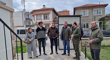 Ayvalık Alan Başkanlığı Ekibinden Burhaniye Kent Arşivi’ne Ziyaret