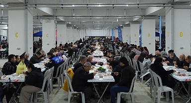 Başkan Çerçioğlu Aydın’ın dört bir yanında vatandaşları iftar sofraları ile buluşturuyor