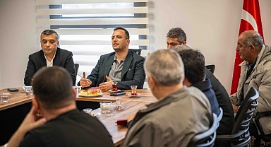 Başkan Ömer Eşki muhtarlarla buluştu: “Bornova’yı birlikte yönetiyoruz”