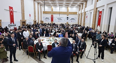 Başkan Mesut Özarslan, Çorumluları İftarda Ağırladı