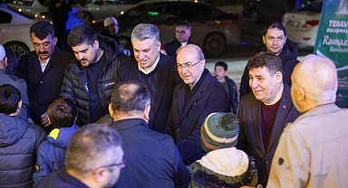 Başkan Pekyatırmacı Kibrit Camii’nde vatandaşlarla bir araya geldi