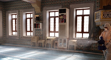 Bayrampaşa’da camiler dezenfekte ediliyor