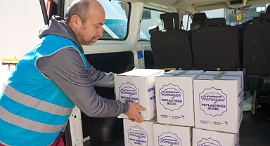 Beylikdüzü Belediyesi Ramazan’da İhtiyaç Sahibi Ailelerin Yanında