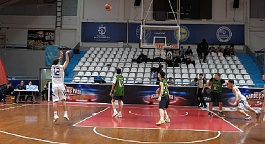 Bu turnuvada en güzel paslar kardeşliğe atıldı