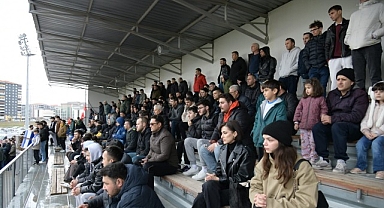 Kahramankazan Belediyespor Evinde 3 Puan Sevinci
