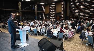 Konya’da Dünya Yetimler Günü’nde Kardeşlik İftarı Düzenlendi Başkan Altay: “Birbirimize Sahip Çıktıkça Güçlüyüz”