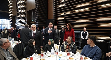 Konya’daki Şehit Aileleri, Gaziler ve Gazi Yakınları “Büyük Aile Sofrası”nda Buluştu