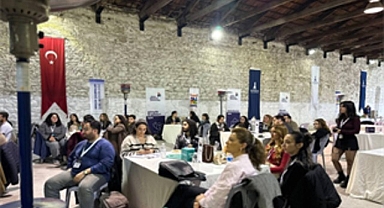 İzmir’de gençler kent yönetimine doğrudan katılıyor