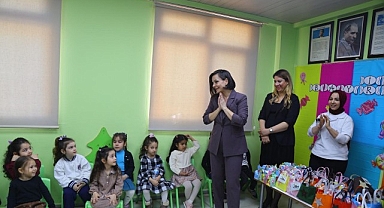 Başkan Kınay “Her Emeğiniz Karabağlar’a Değer Katıyor”