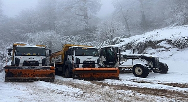 Kartepe’de Bayramda Kar Mesaisi
