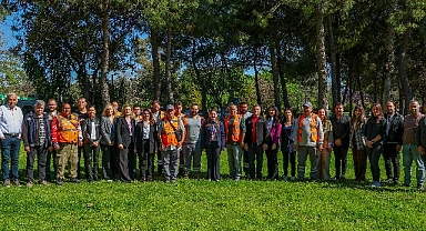 Başkan Vekili Özdemir Atatürk Kültür Parkı’nın emektarlarıyla buluştu