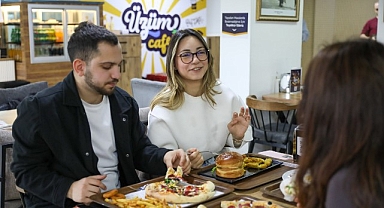 Buca’da gençliğin buluşma noktası: Üzüm Cafe