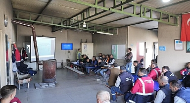 Burhaniye Belediyesi Fen İşleri personeline İş Sağlığı ve Güvenliği eğitimi verildi
