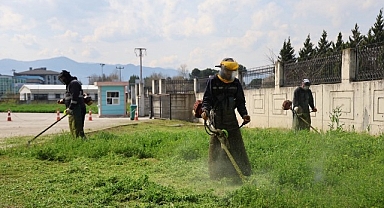 Kartepe’de Yeşil Alanlarda Bakım Seferberliği