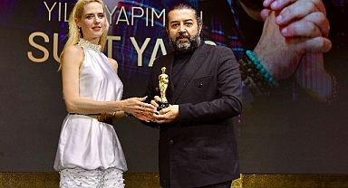 Suat Yanç ‘Yılın En İyi Yapımcısı’ ödülünü aldı